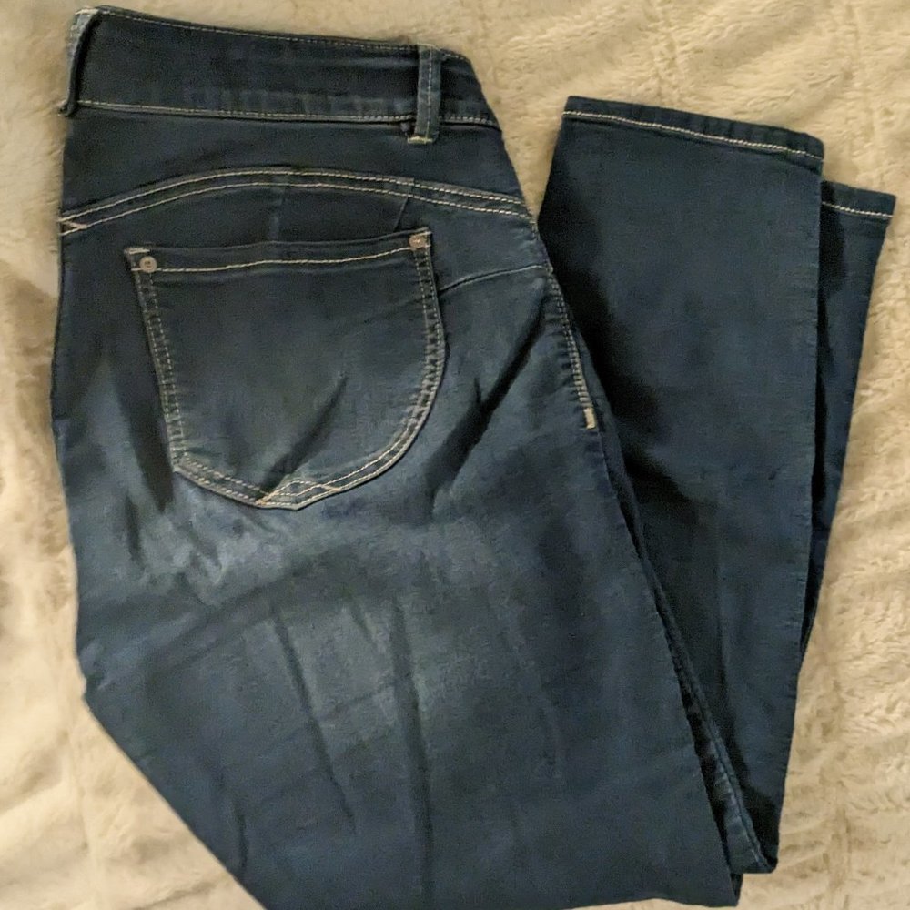 Democracy Absolution Booty Lift Skinny Jeans